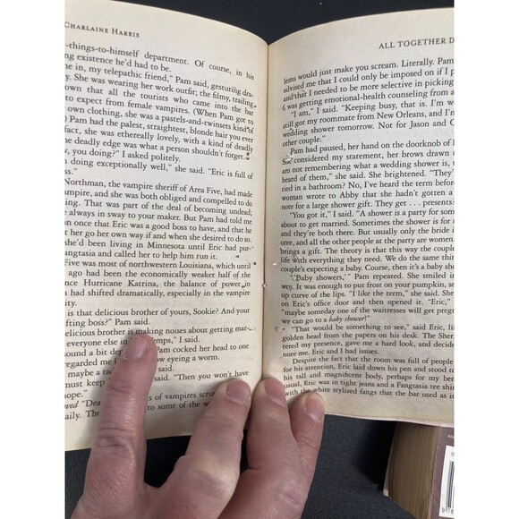 Charlaine Harris Box Set Lot of 9 SOOKIE STACKHOUSE True Blood Book series! - Picture 11 of 11